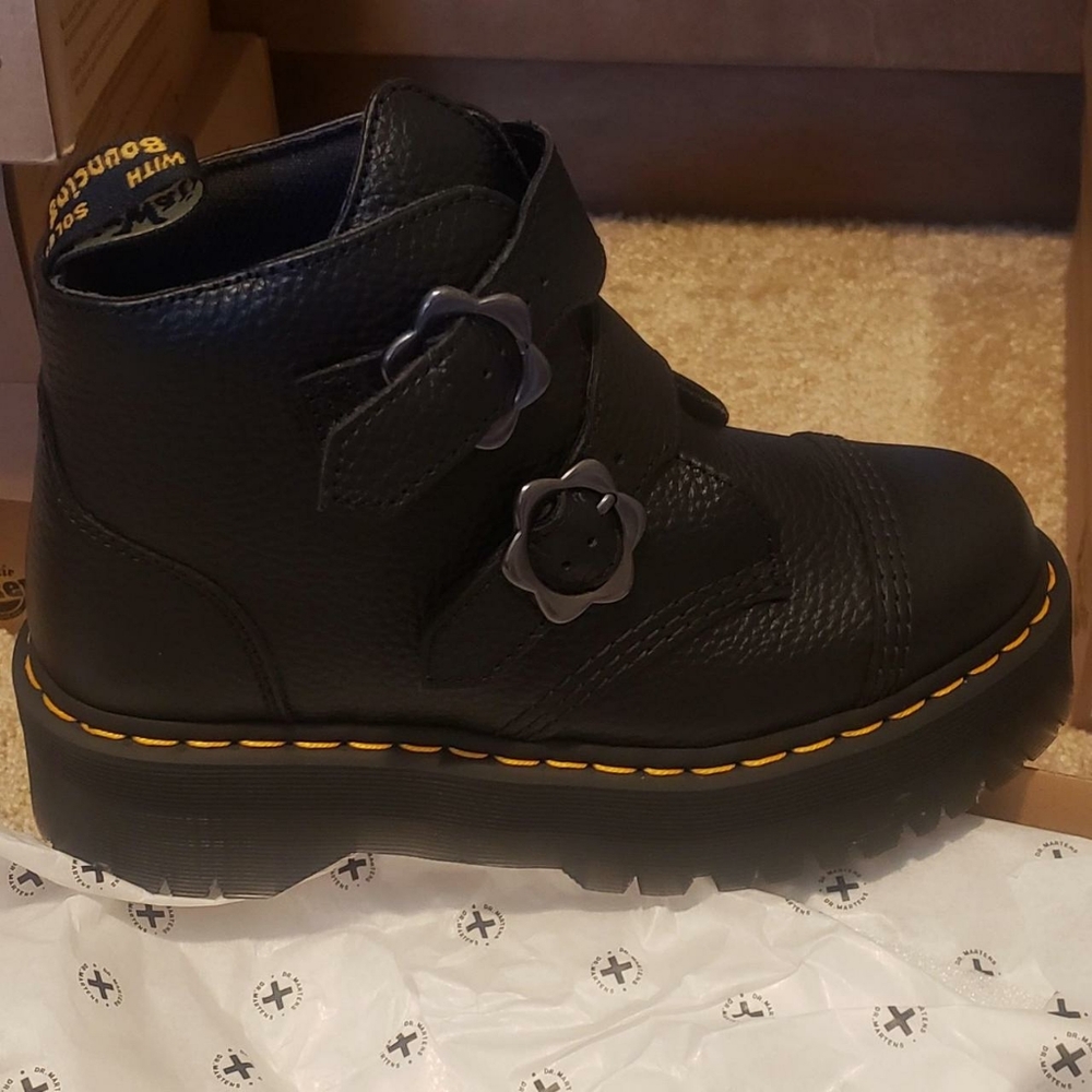 Dr Martens Devon Flower